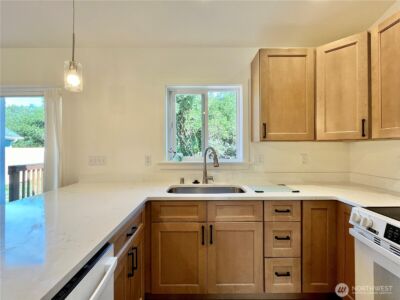 382 S Wynoochee Drive SW, Ocean Shores, WA 98569 - Photo 9