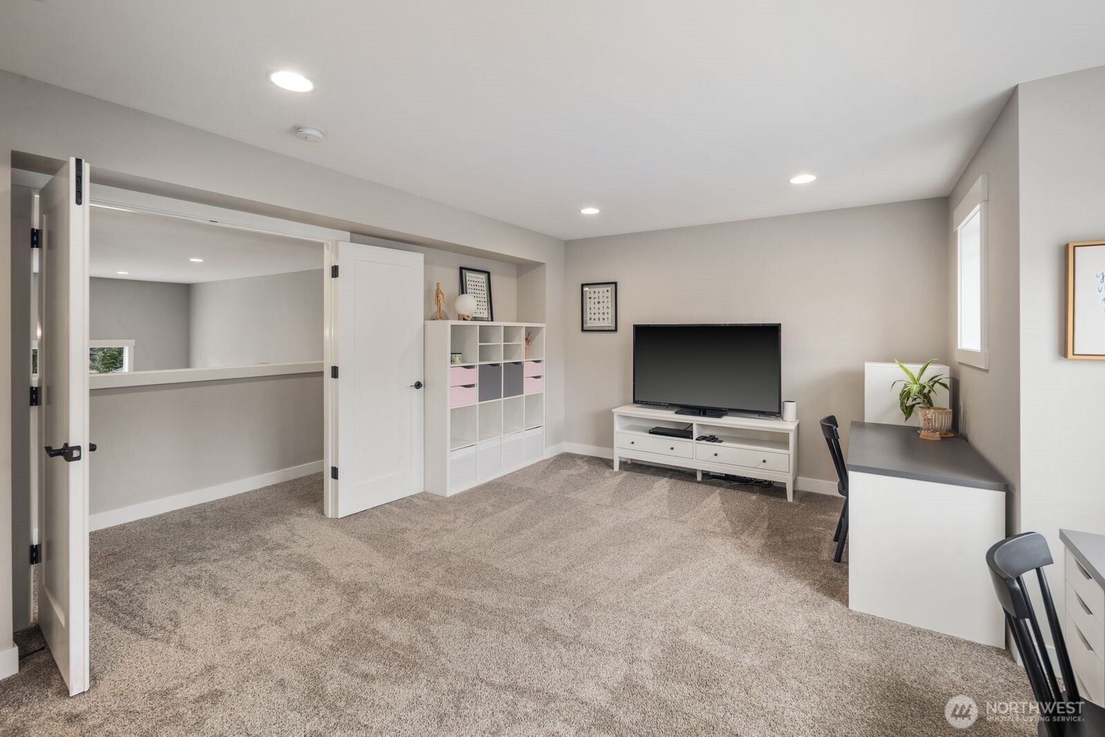 5492 Skyfall Place NW, Bremerton, WA 98312