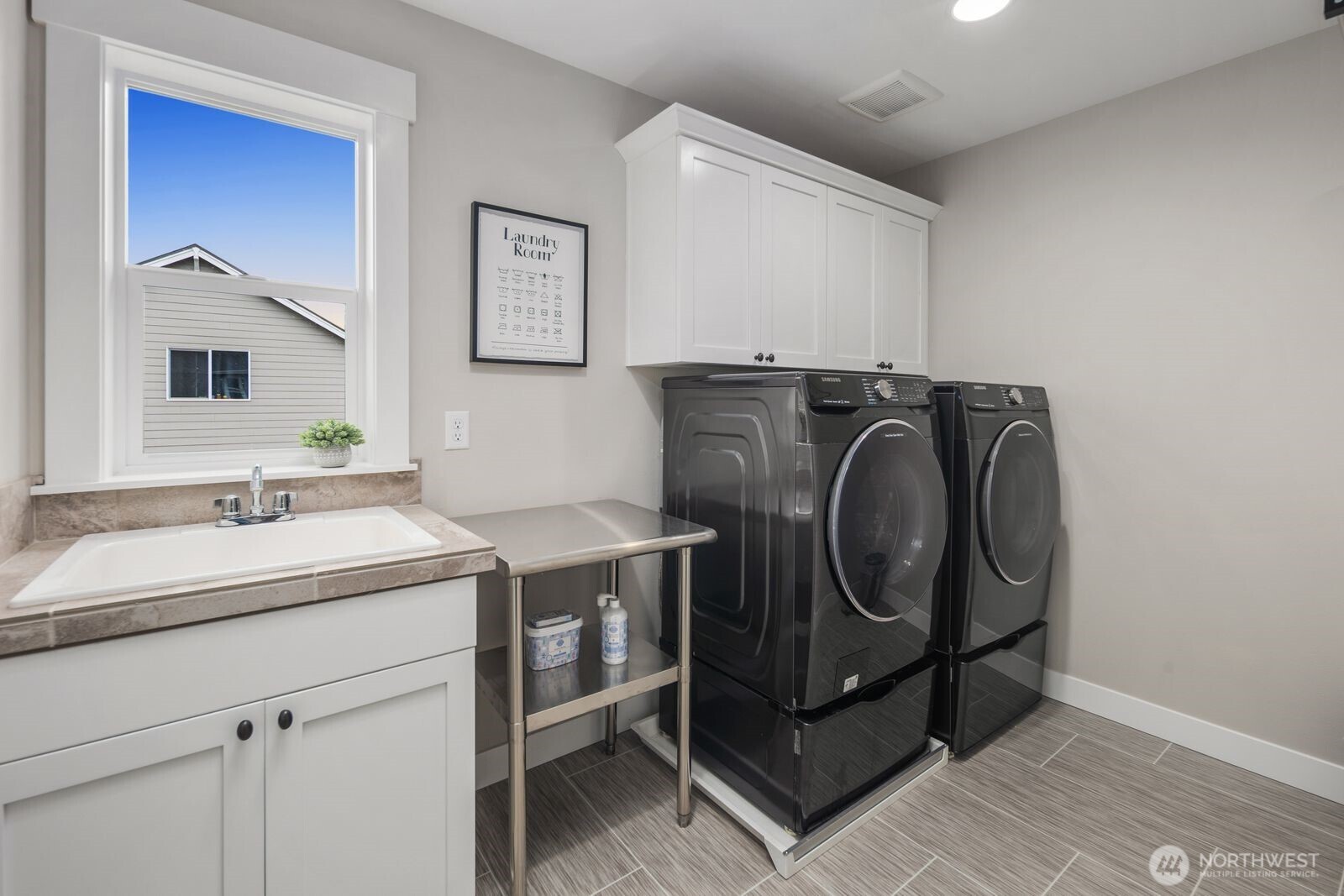 5492 Skyfall Place NW, Bremerton, WA 98312