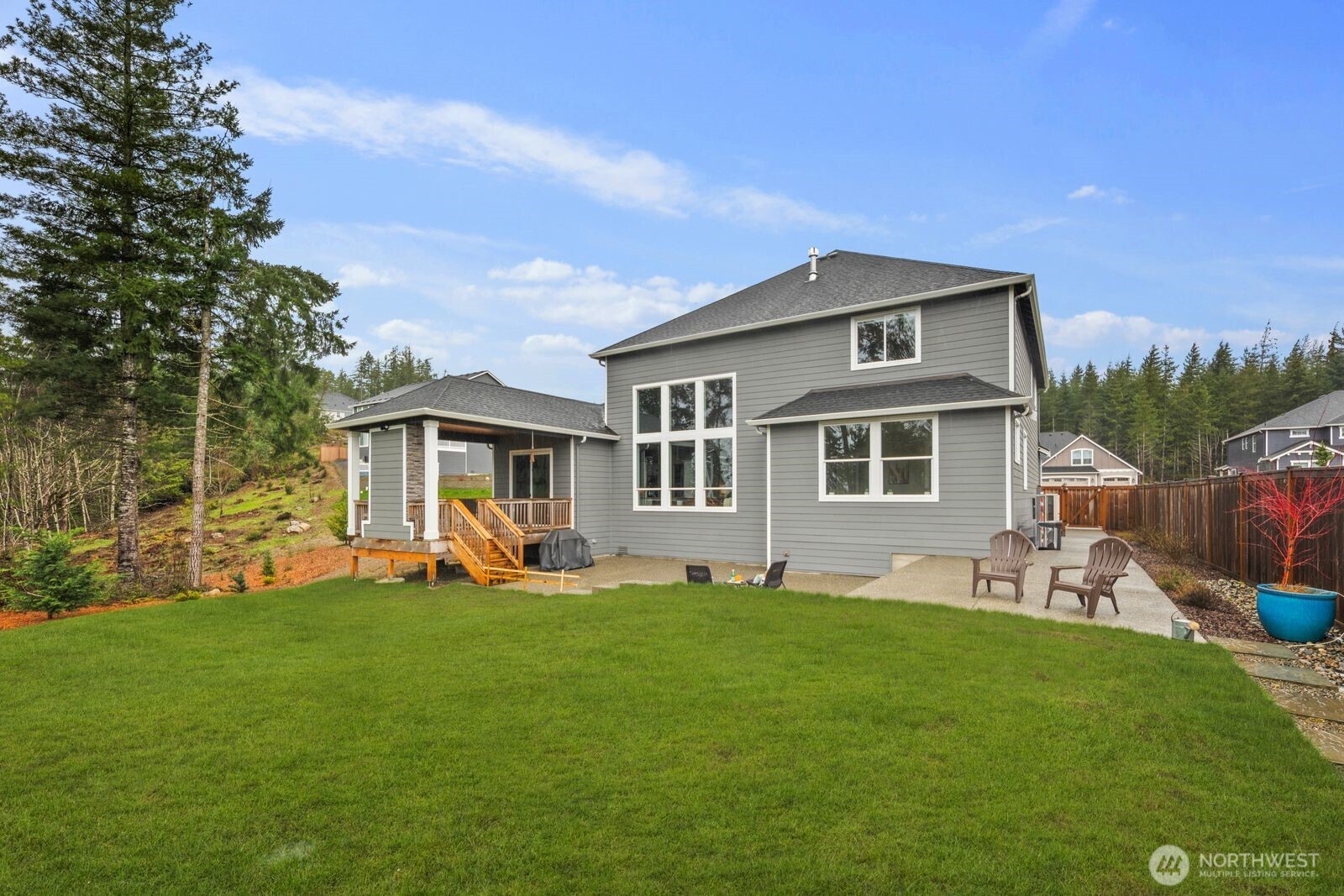 5492 Skyfall Place NW, Bremerton, WA 98312