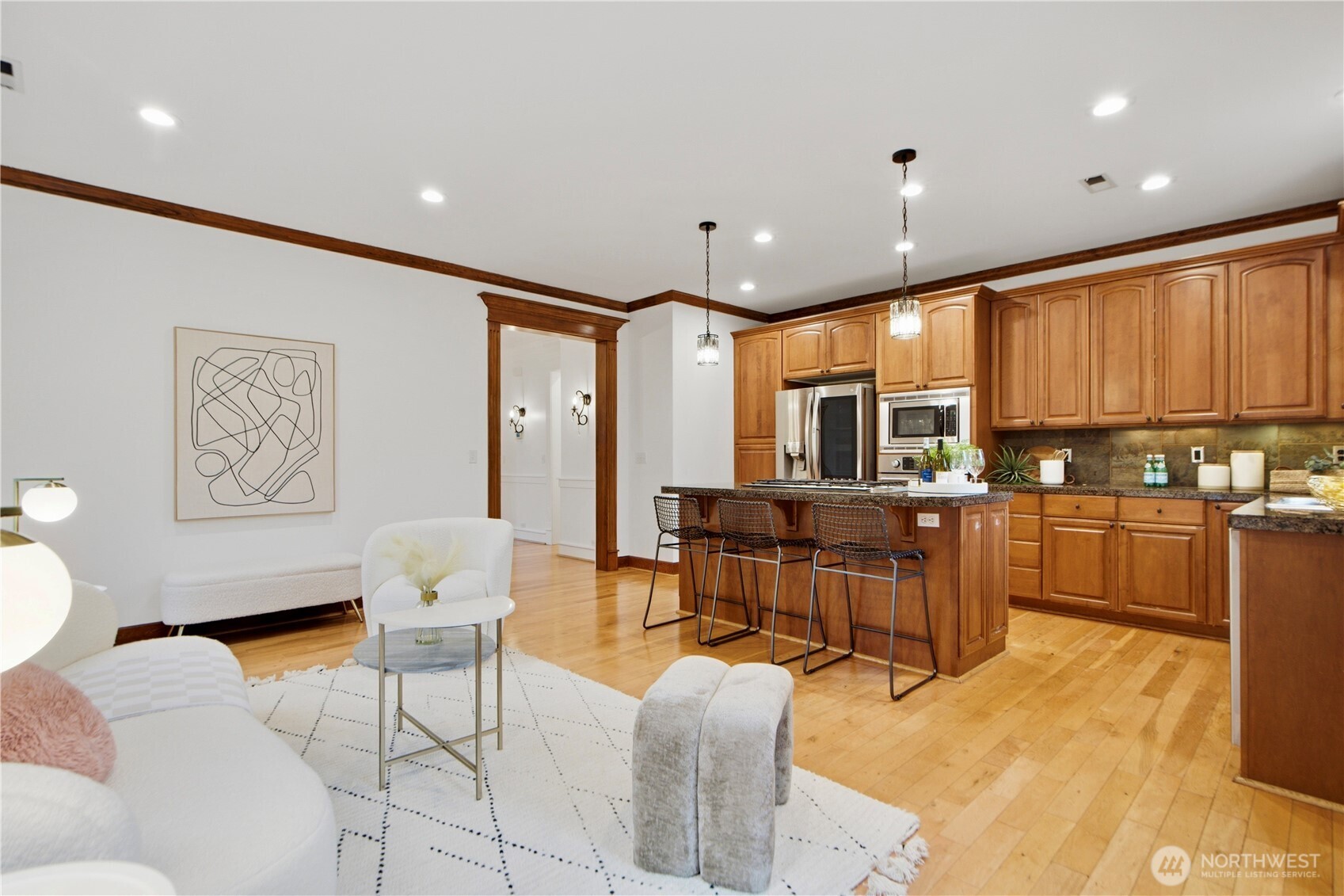 2557 NE Park Dr , Issaquah, WA 98029