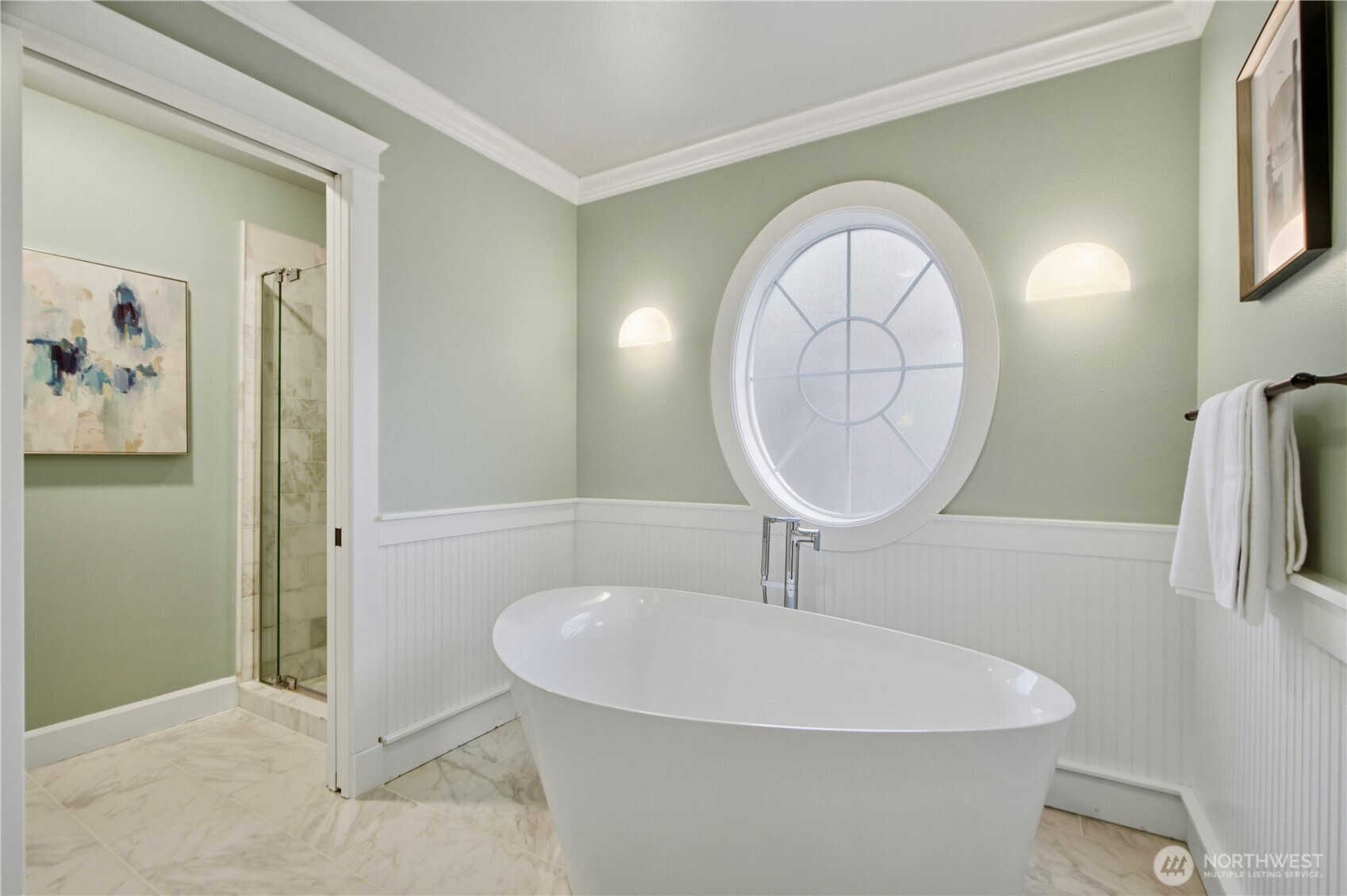 2557 NE Park Dr , Issaquah, WA 98029