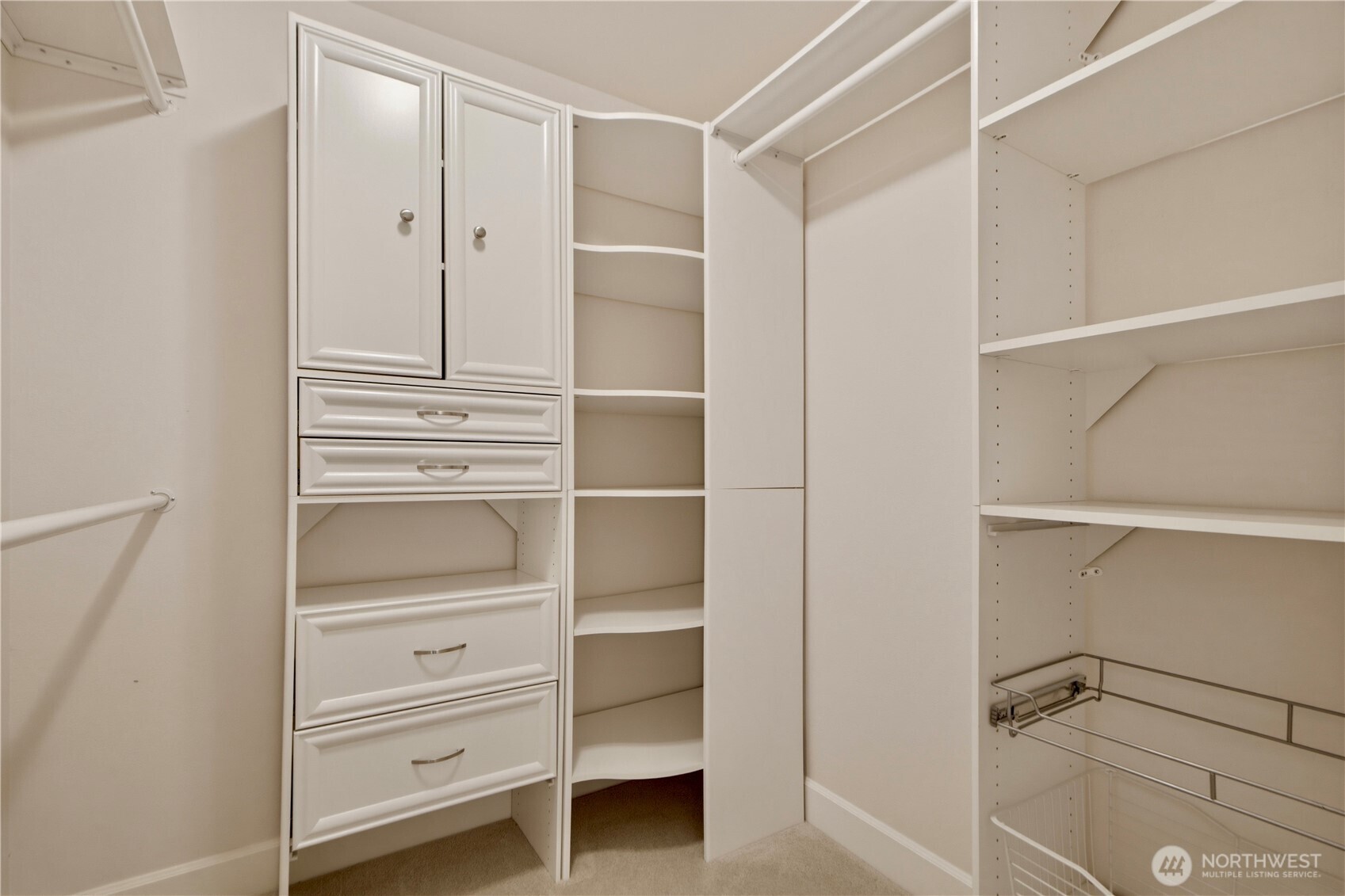 2557 NE Park Dr , Issaquah, WA 98029