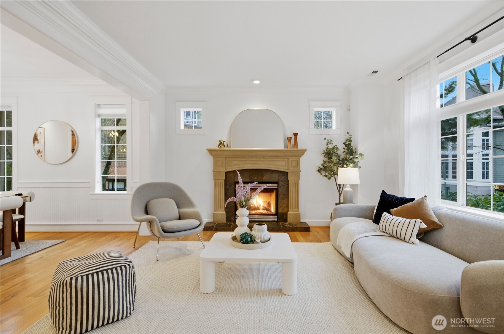 2557 NE Park Dr , Issaquah, WA 98029