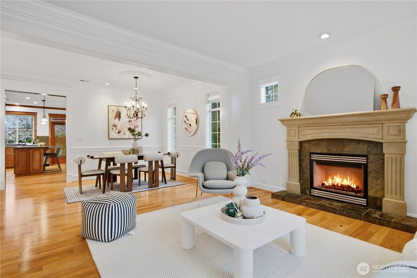 2557 NE Park Dr , Issaquah, WA 98029