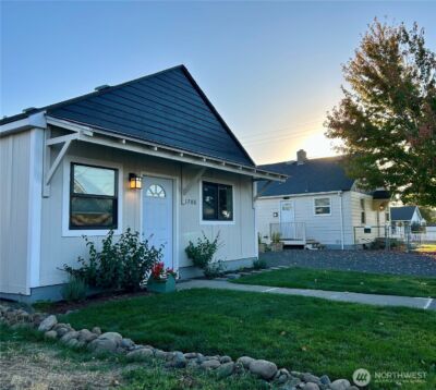 1704 & 1708 Walla Walla Avenue , Walla Walla, WA 99362 - Photo 2