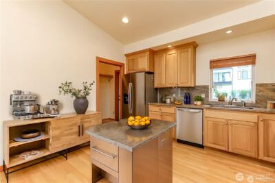 6121 Madrona Drive NE, Tacoma, WA 98422 - Photo 11