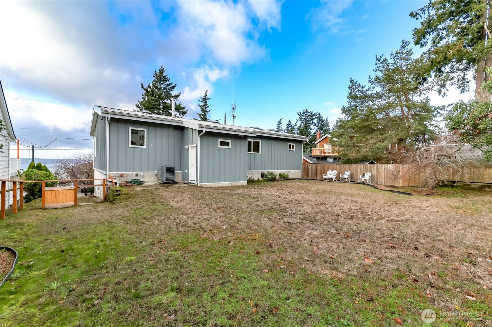 6121 Madrona Drive NE, Tacoma, WA 98422