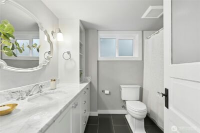 110 Smith Street , Seattle, WA 98109 - Photo 23