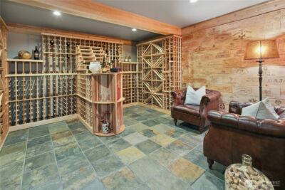 110 Smith Street , Seattle, WA 98109 - Photo 32