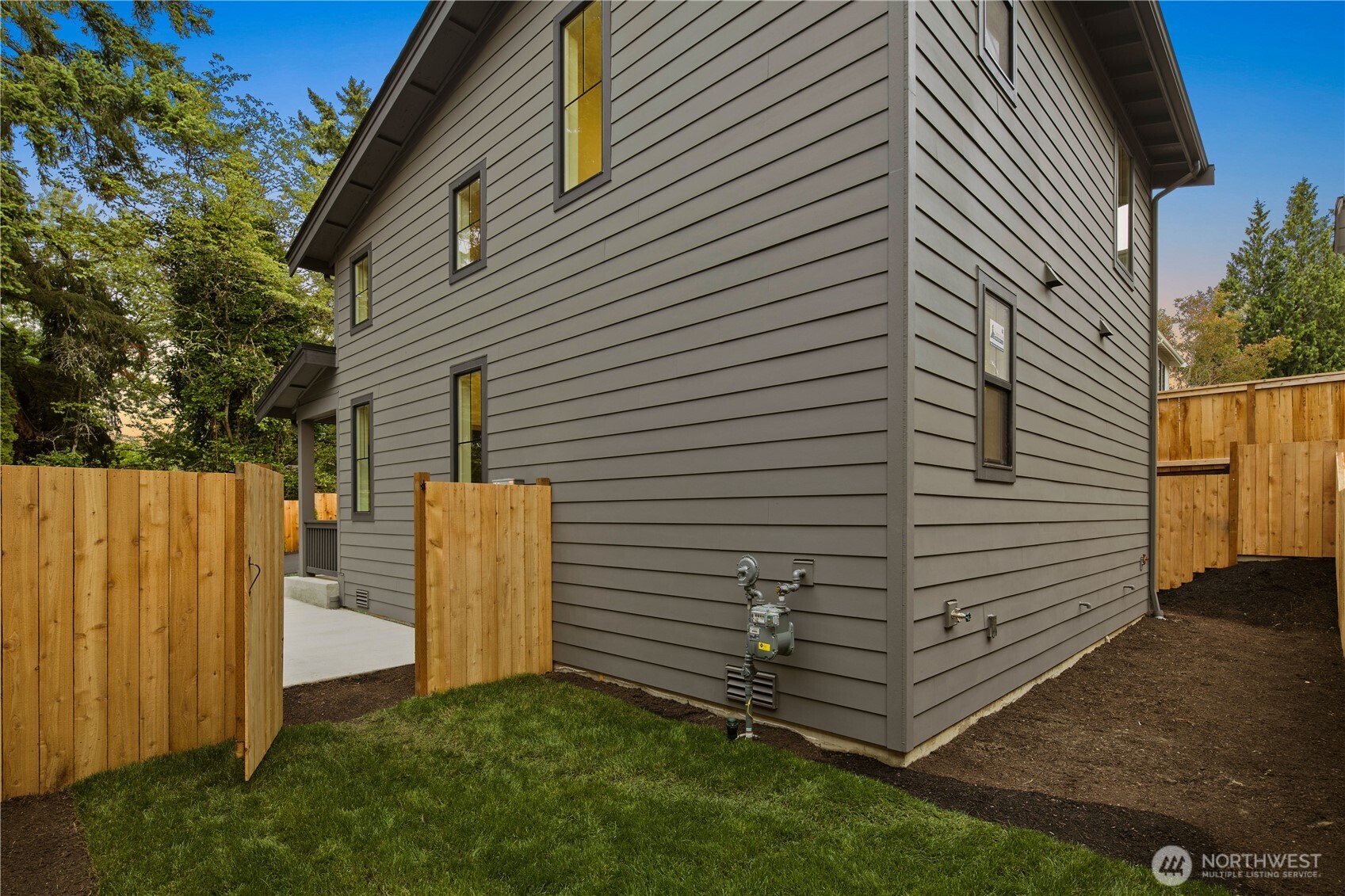 333 18th Avenue , Kirkland, WA 98033