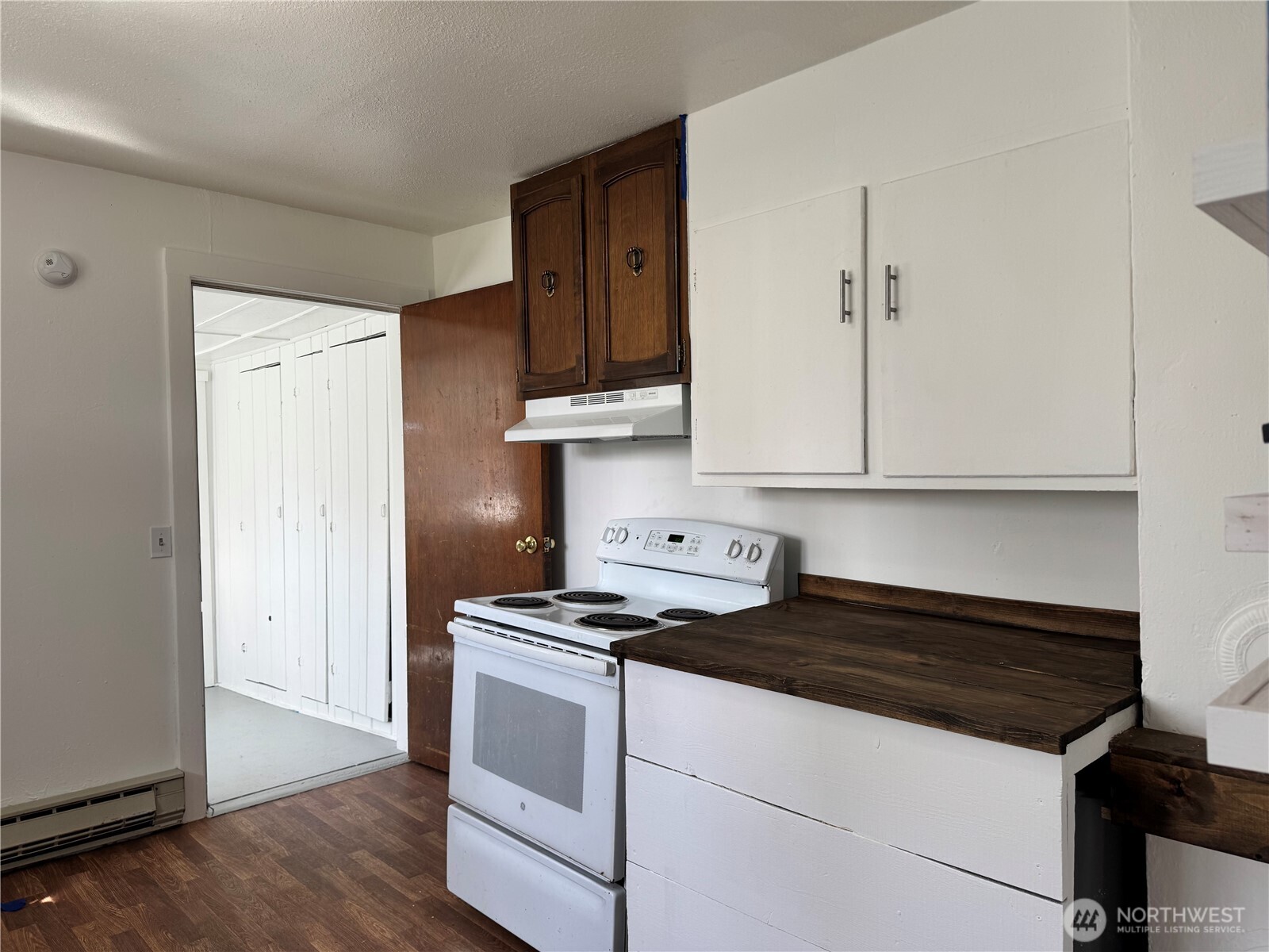 61 N Kean Street , Republic, WA 99166