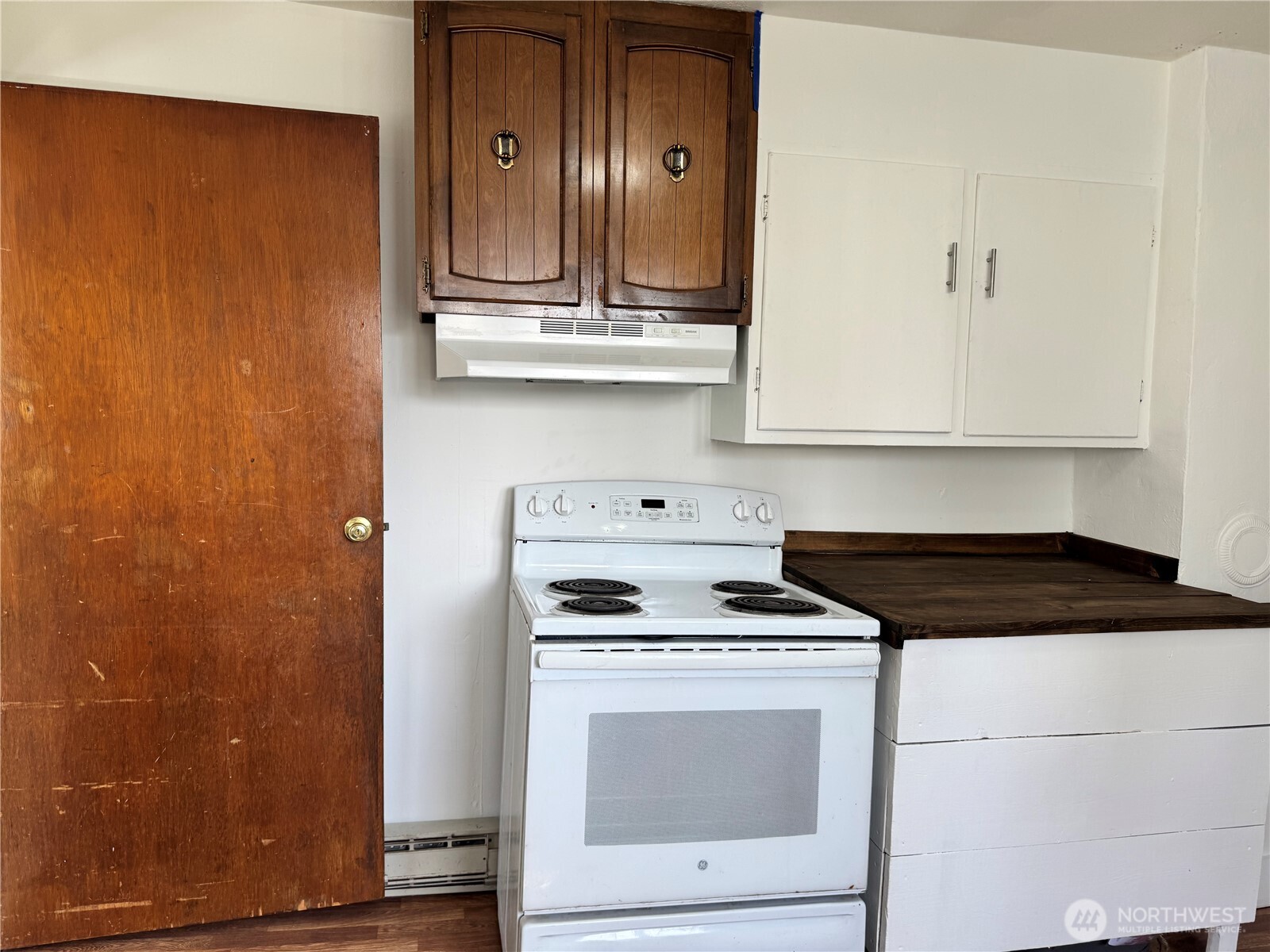 61 N Kean Street , Republic, WA 99166
