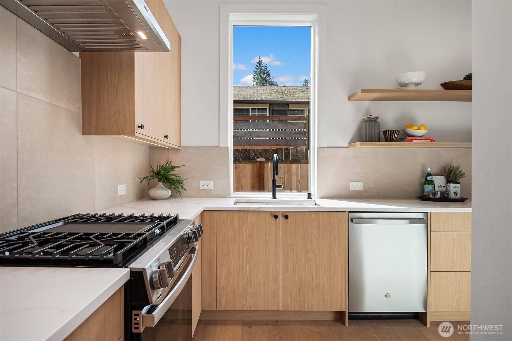 1917 166th Place NE, Bellevue, WA 98008