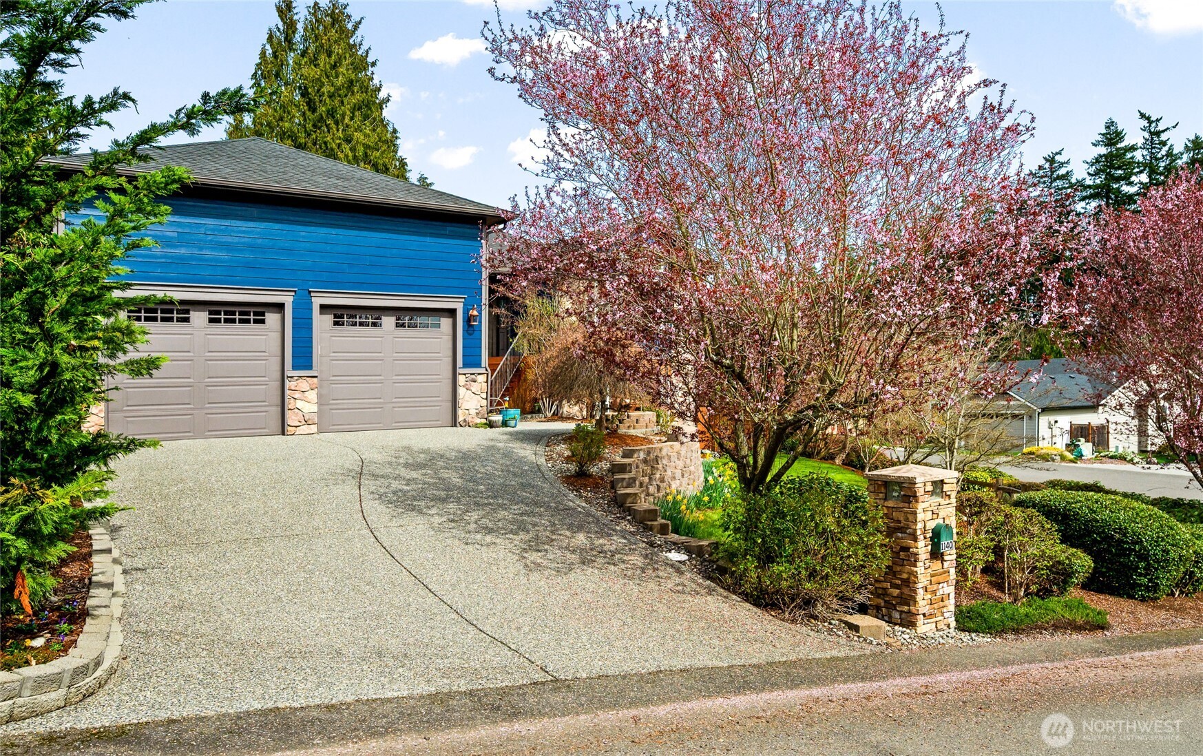 1140 Matterhorn Loop , Camano Island, WA 98282