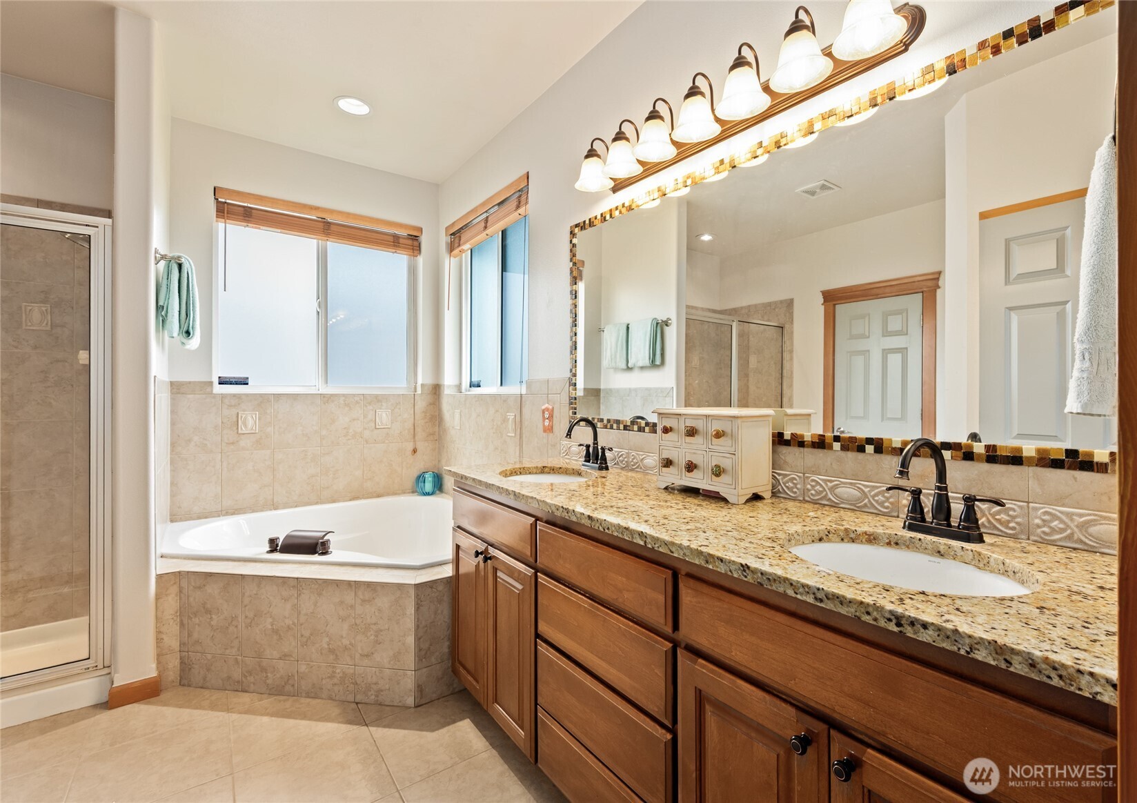 1140 Matterhorn Loop , Camano Island, WA 98282