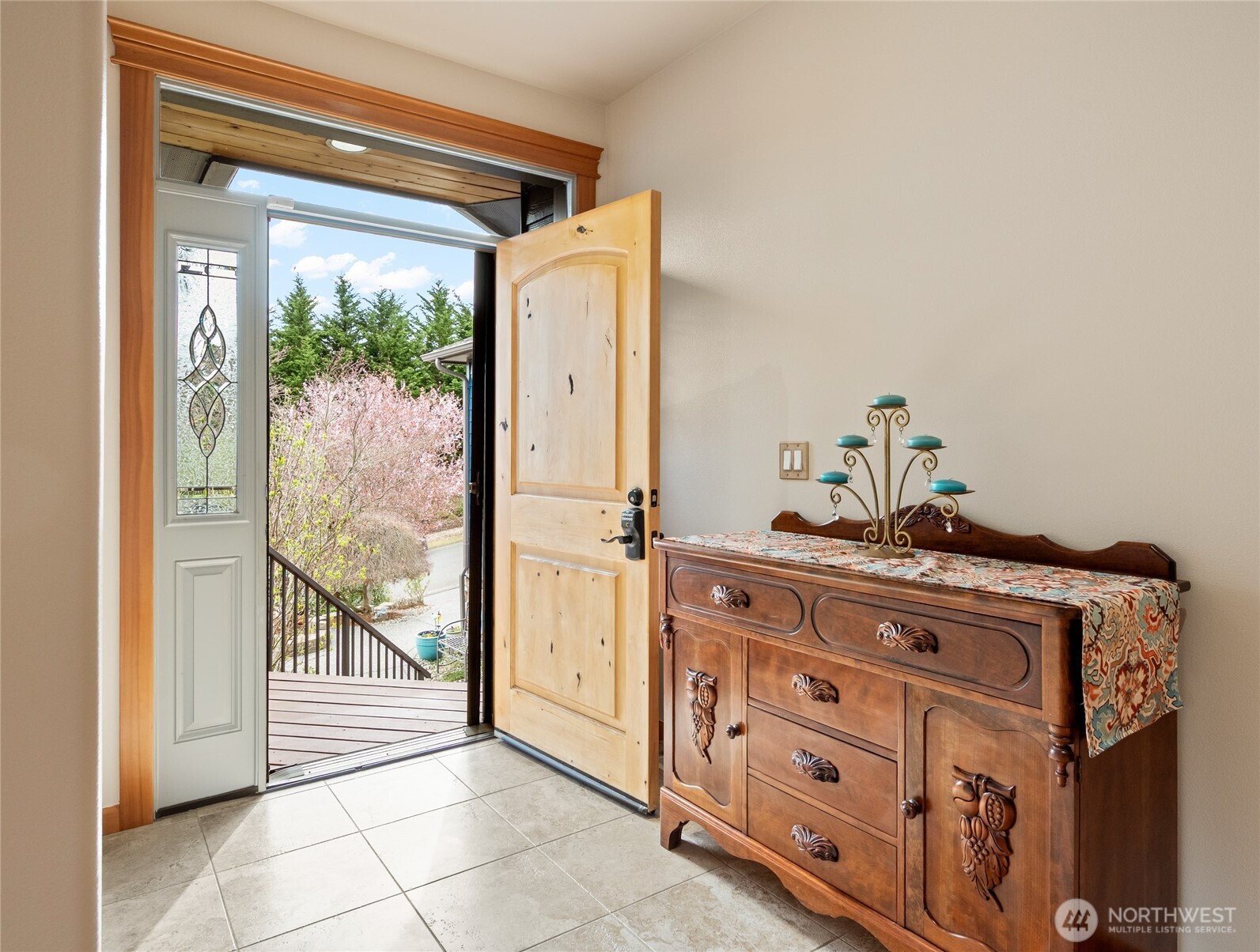 1140 Matterhorn Loop , Camano Island, WA 98282