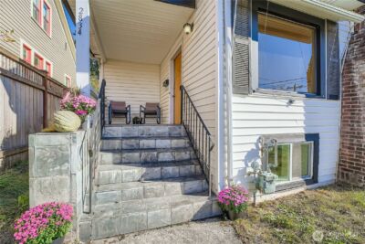 2834 30th Avenue S, Seattle, WA 98144 - Photo 2