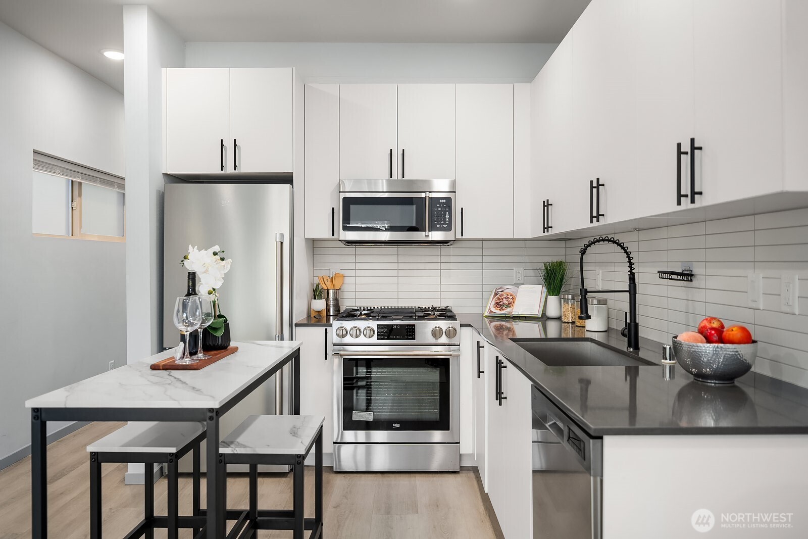 8338 27th Avenue NW #B, Seattle, WA 98117