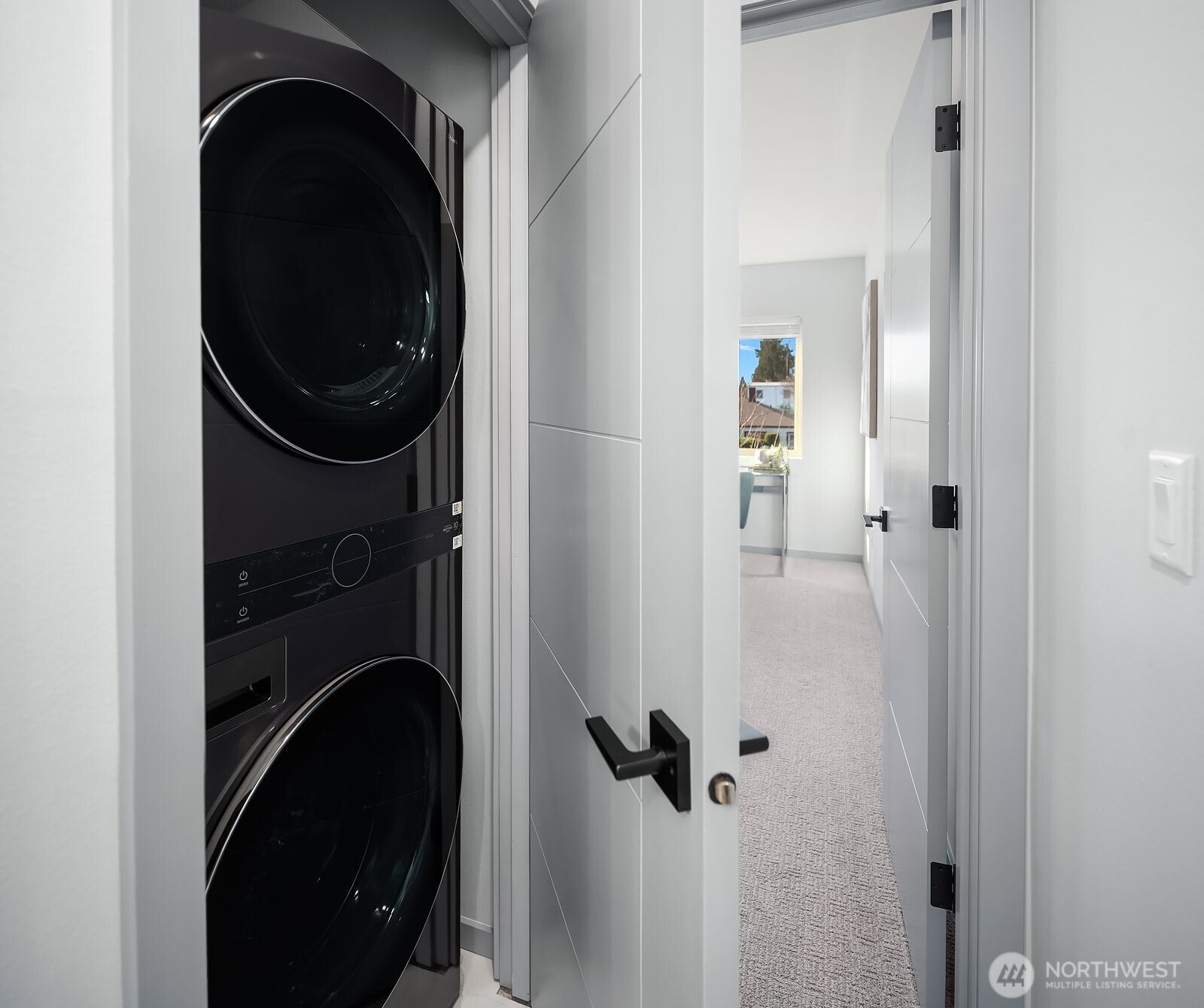 8338 27th Avenue NW #B, Seattle, WA 98117