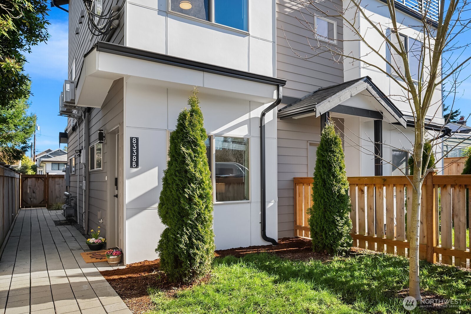 8338 27th Avenue NW #B, Seattle, WA 98117