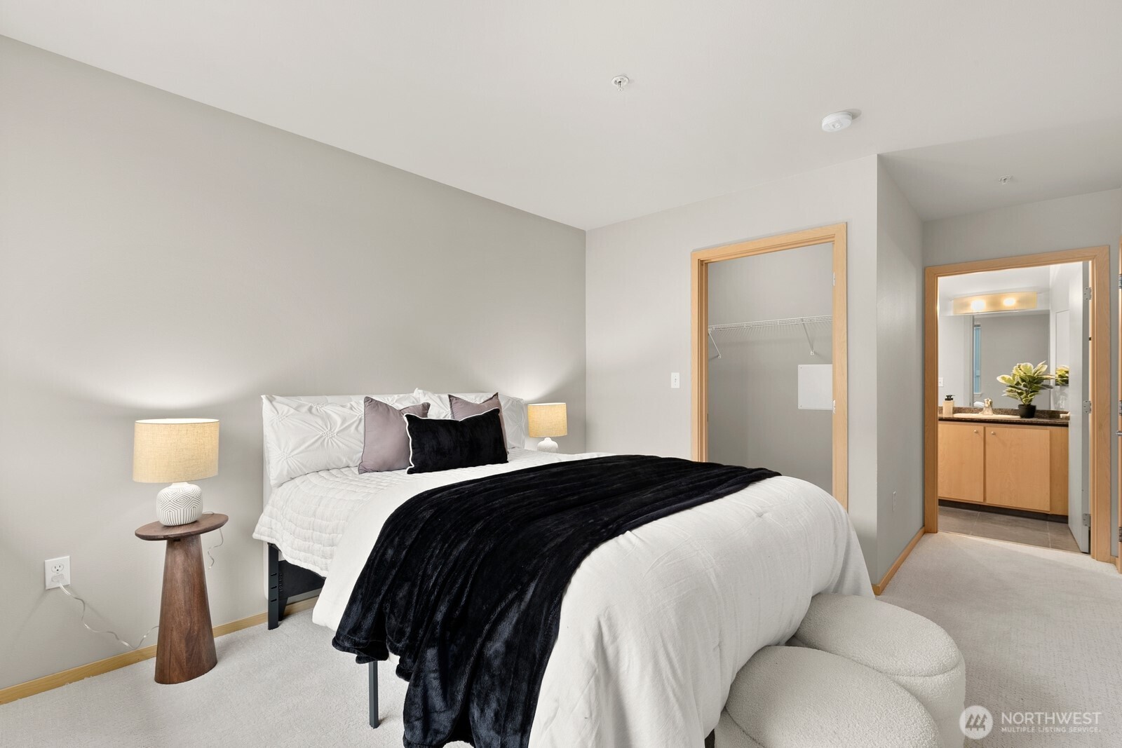 425 23rd Avenue S #A401, Seattle, WA 98144