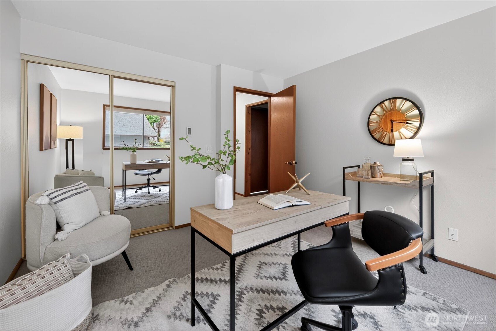 1101 Harbor Avenue SW #2D, Seattle, WA 98116