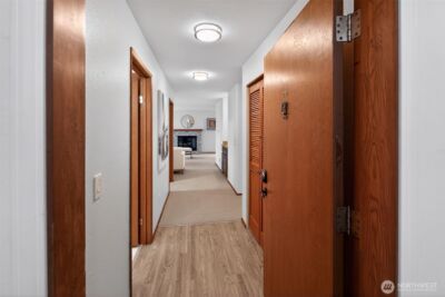 1101 Harbor Avenue SW #2D, Seattle, WA 98116 - Photo 2