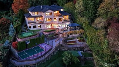 7909 78th Avenue SE, Mercer Island, WA 98040