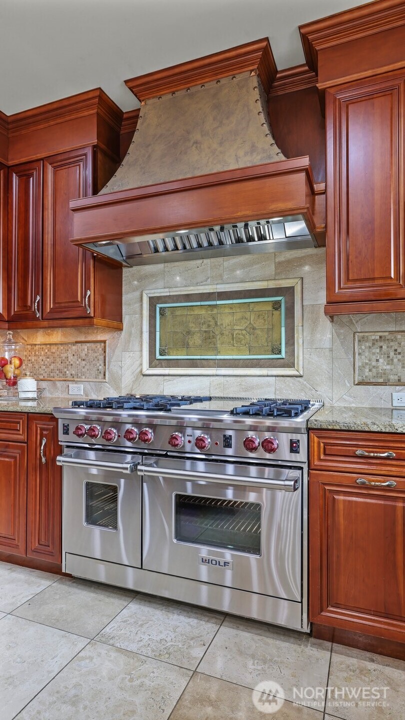 7909 78th Avenue SE, Mercer Island, WA 98040