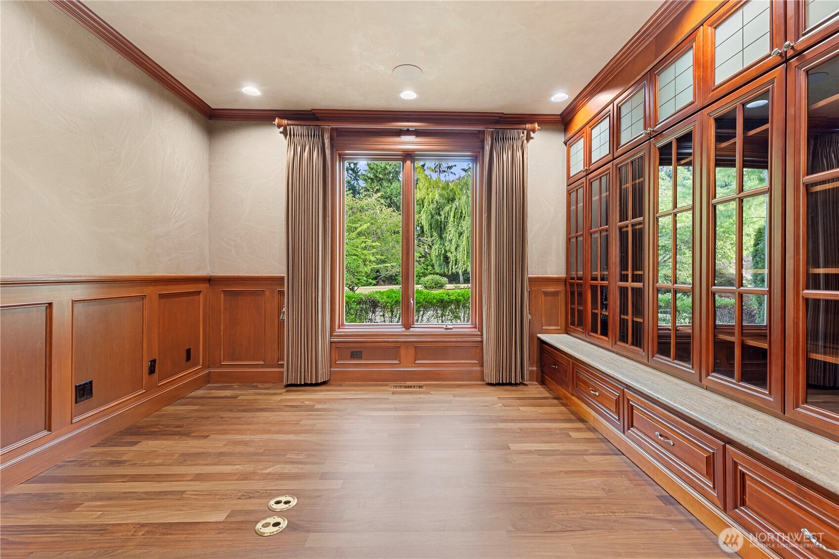 7909 78th Avenue SE, Mercer Island, WA 98040