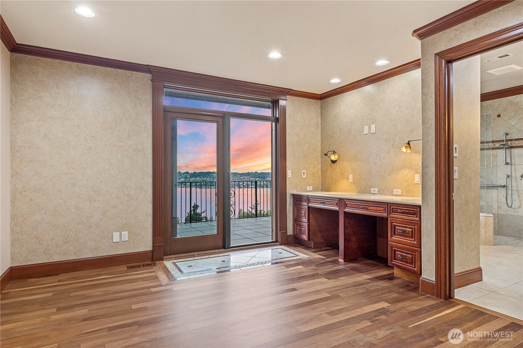 7909 78th Avenue SE, Mercer Island, WA 98040