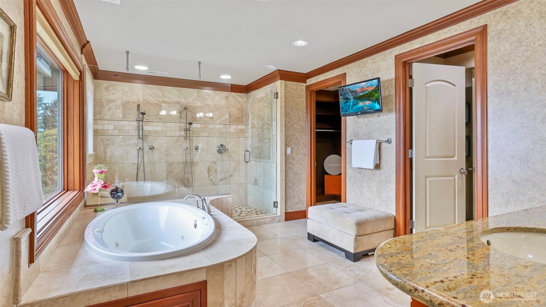 7909 78th Avenue SE, Mercer Island, WA 98040