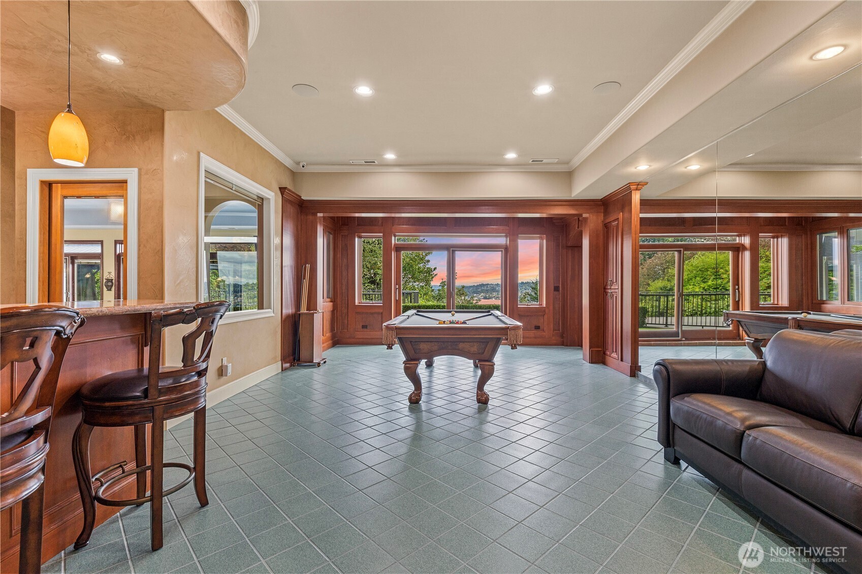 7909 78th Avenue SE, Mercer Island, WA 98040