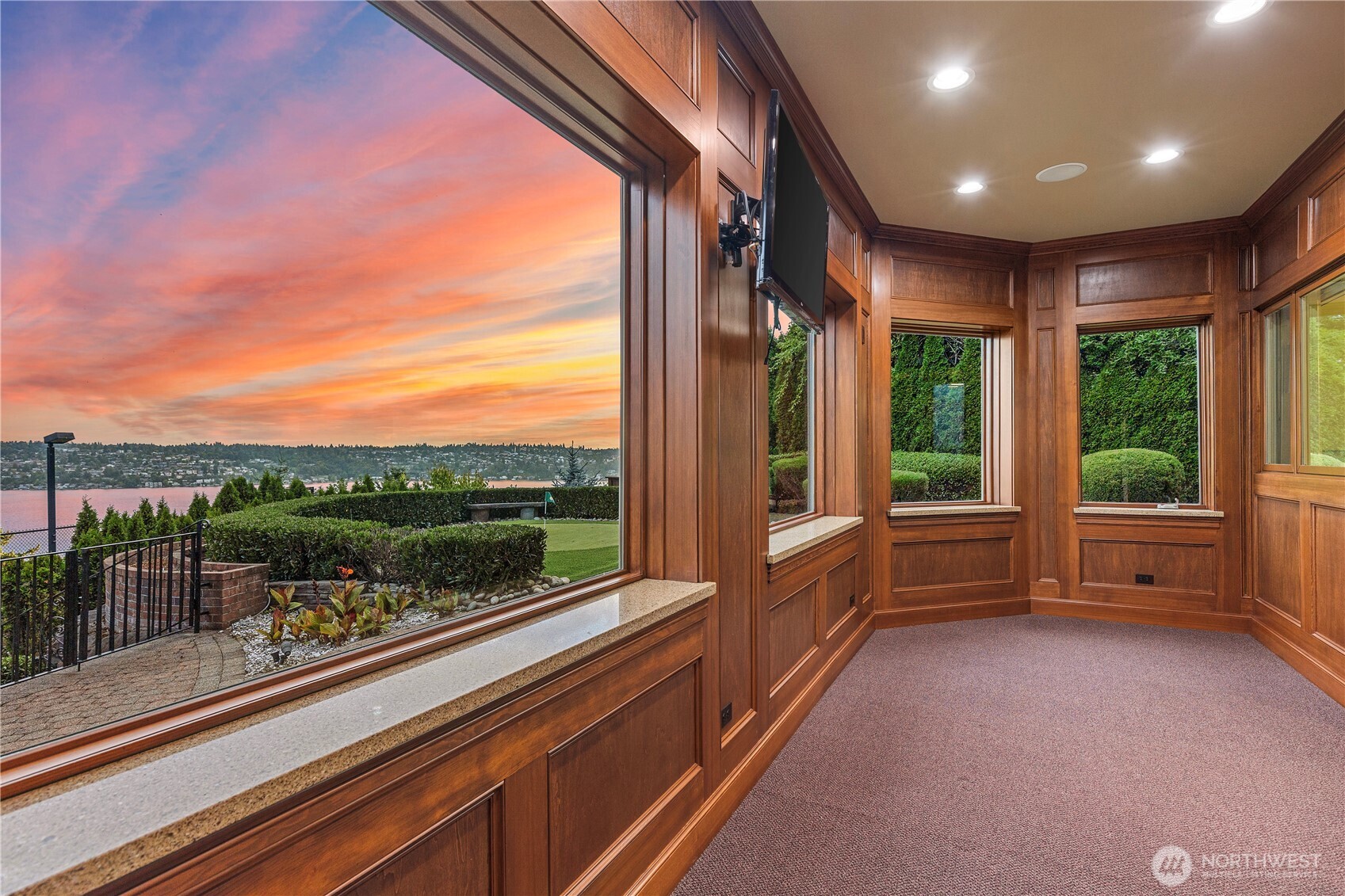 7909 78th Avenue SE, Mercer Island, WA 98040