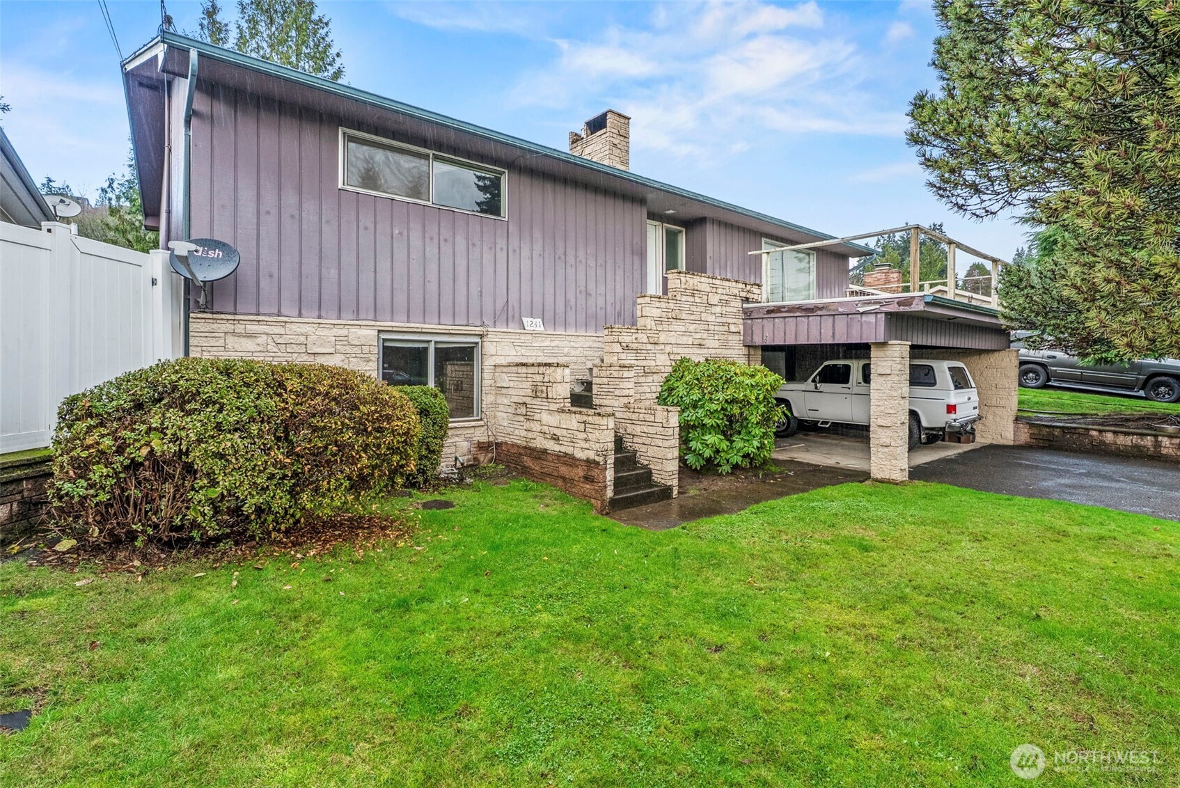 1241 Spruce Street , Longview, WA 98632