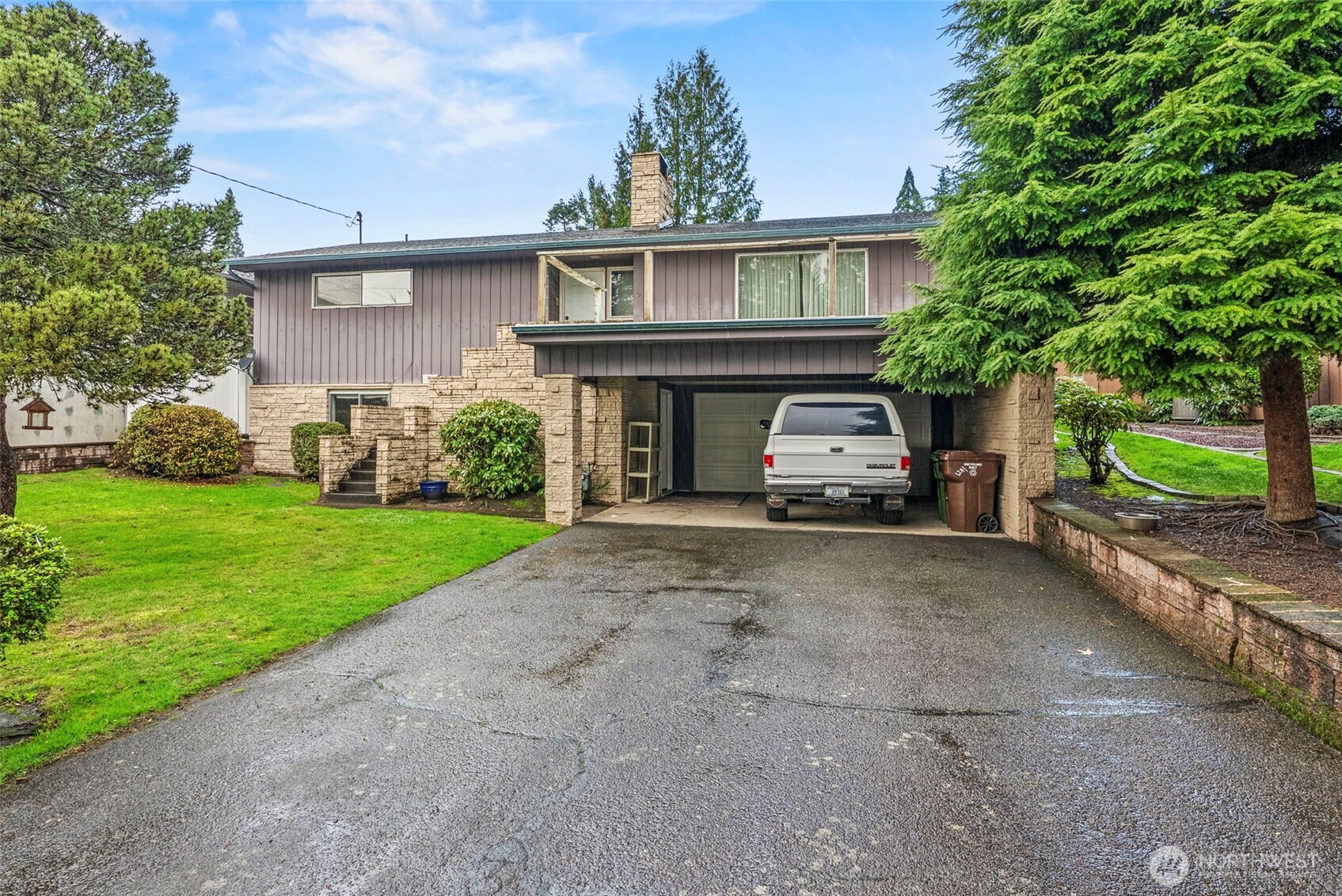 1241 Spruce Street , Longview, WA 98632