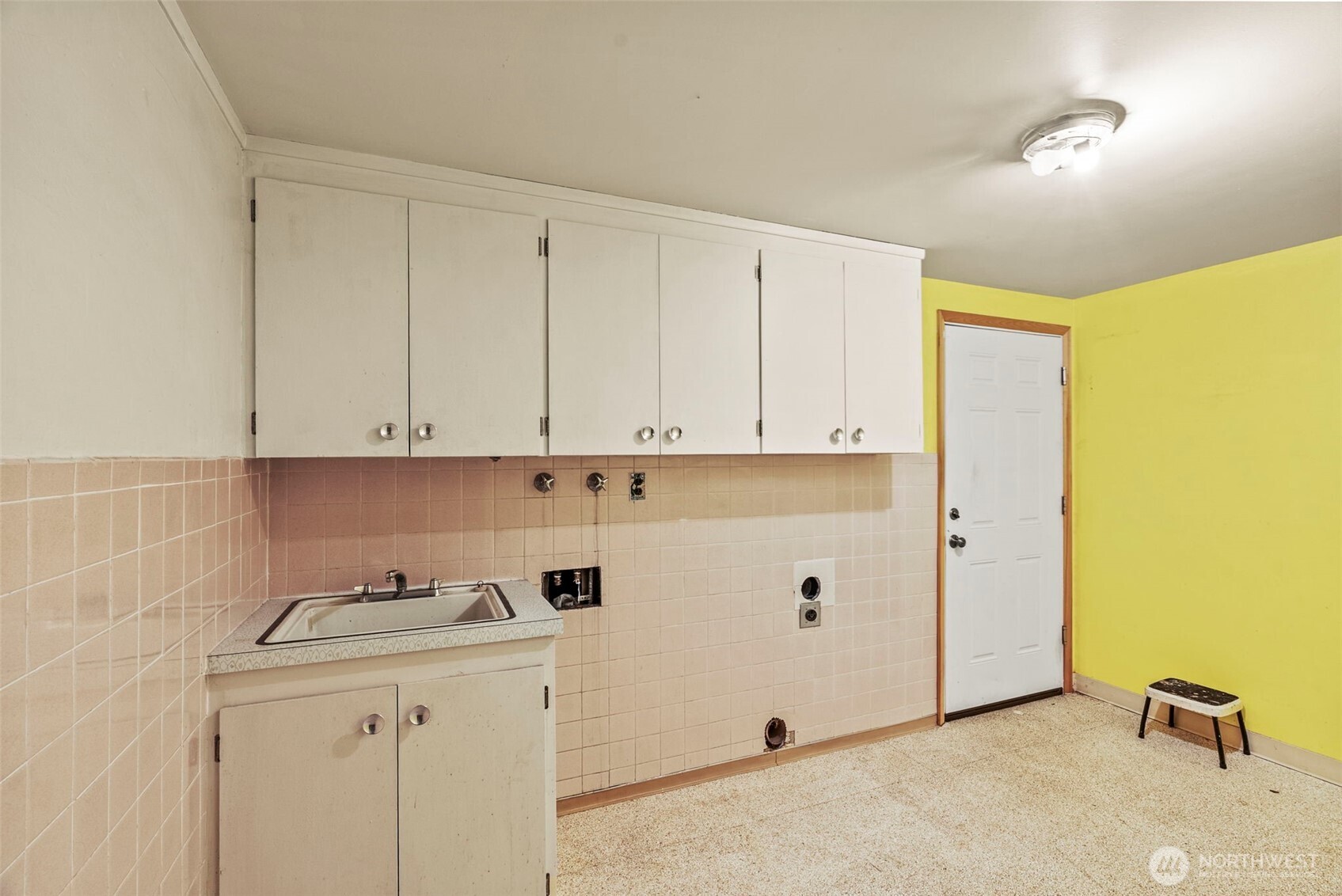 1241 Spruce Street , Longview, WA 98632