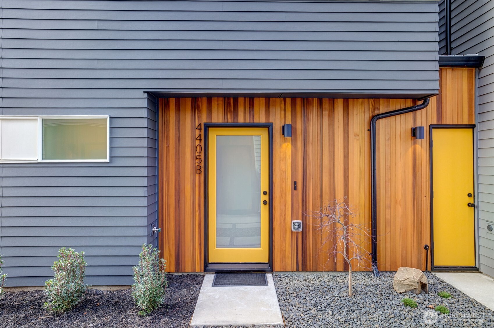 4405 B S Holly Street , Seattle, WA 98118