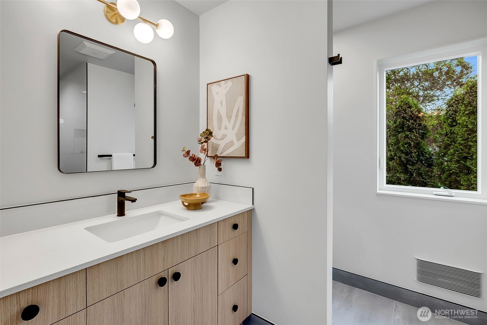 4405 B S Holly Street , Seattle, WA 98118