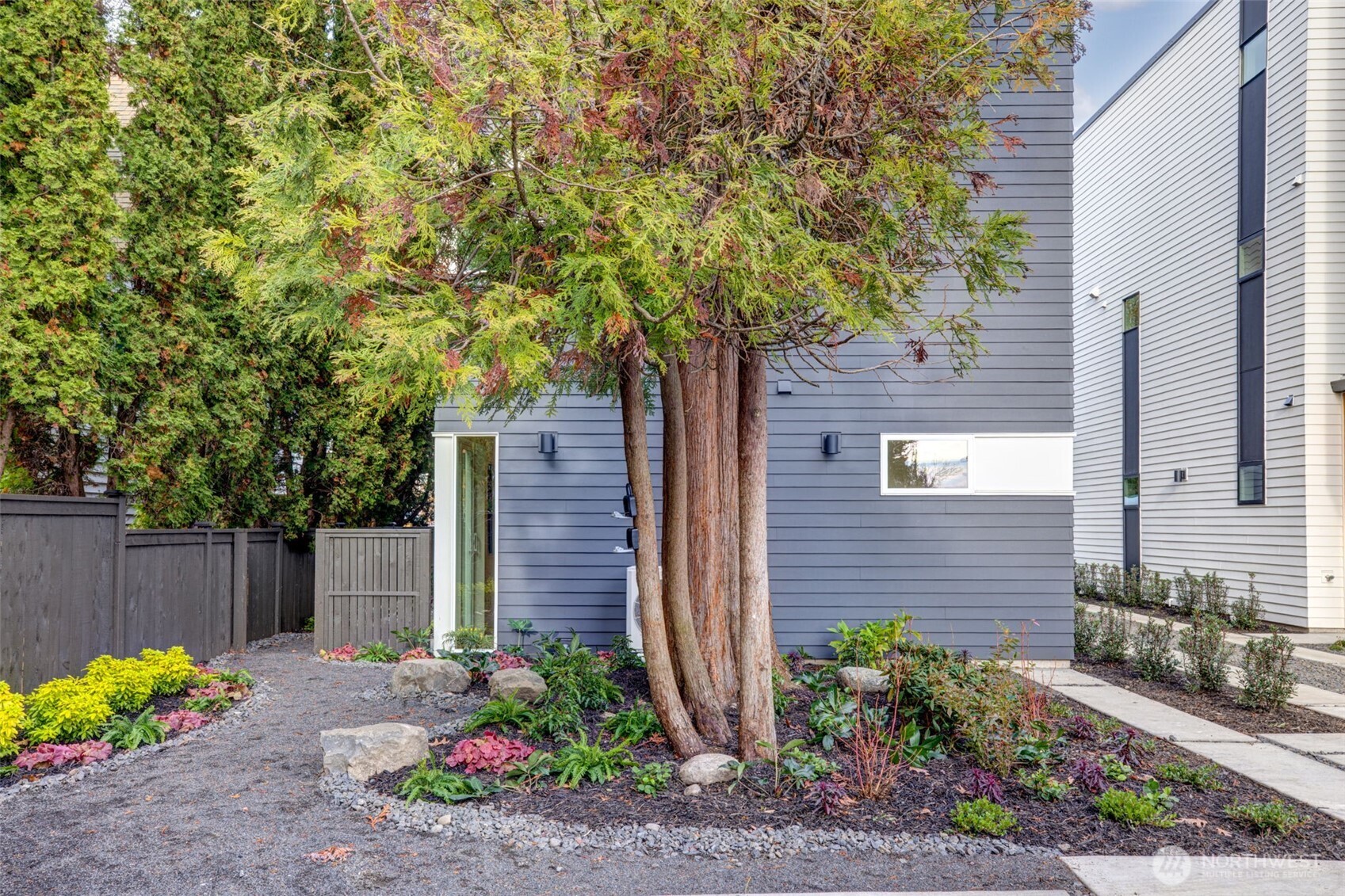 4405 B S Holly Street , Seattle, WA 98118