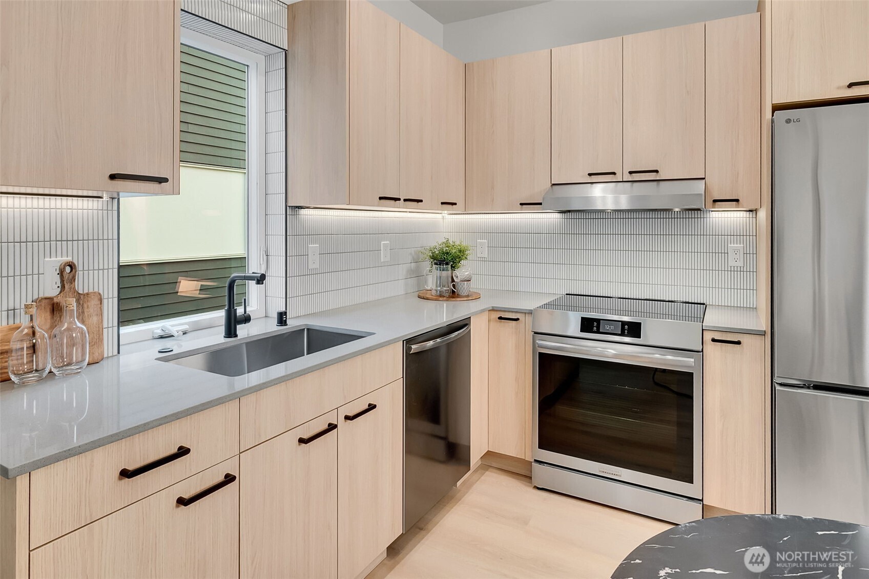 4405 B S Holly Street , Seattle, WA 98118