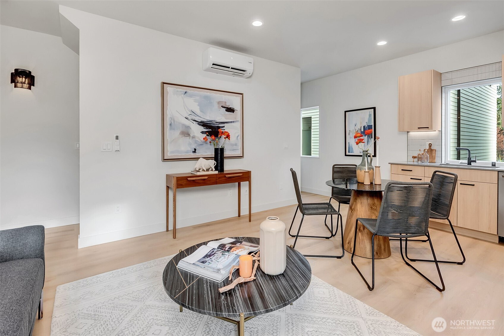 4405 B S Holly Street , Seattle, WA 98118