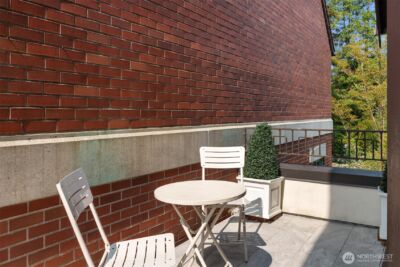 718 E Aloha Street #10, Seattle, WA 98102 - Photo 29