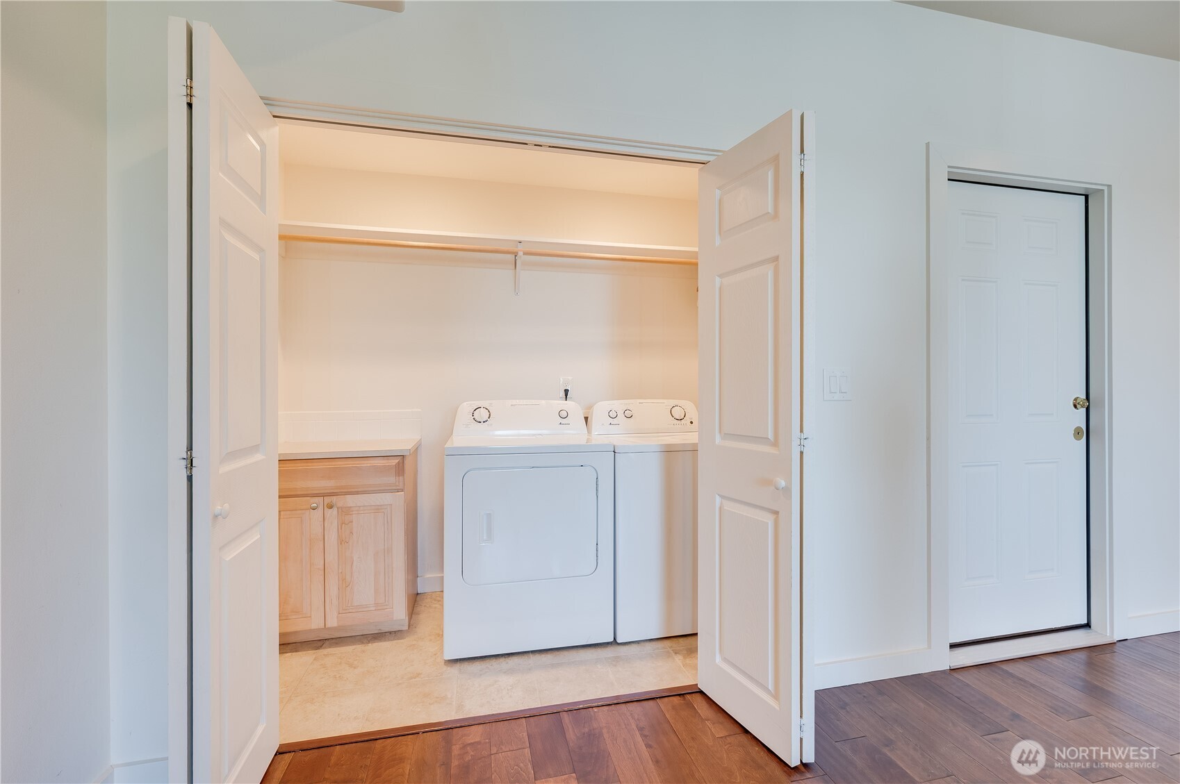 17340 Maple Lane , La Conner, WA 98257