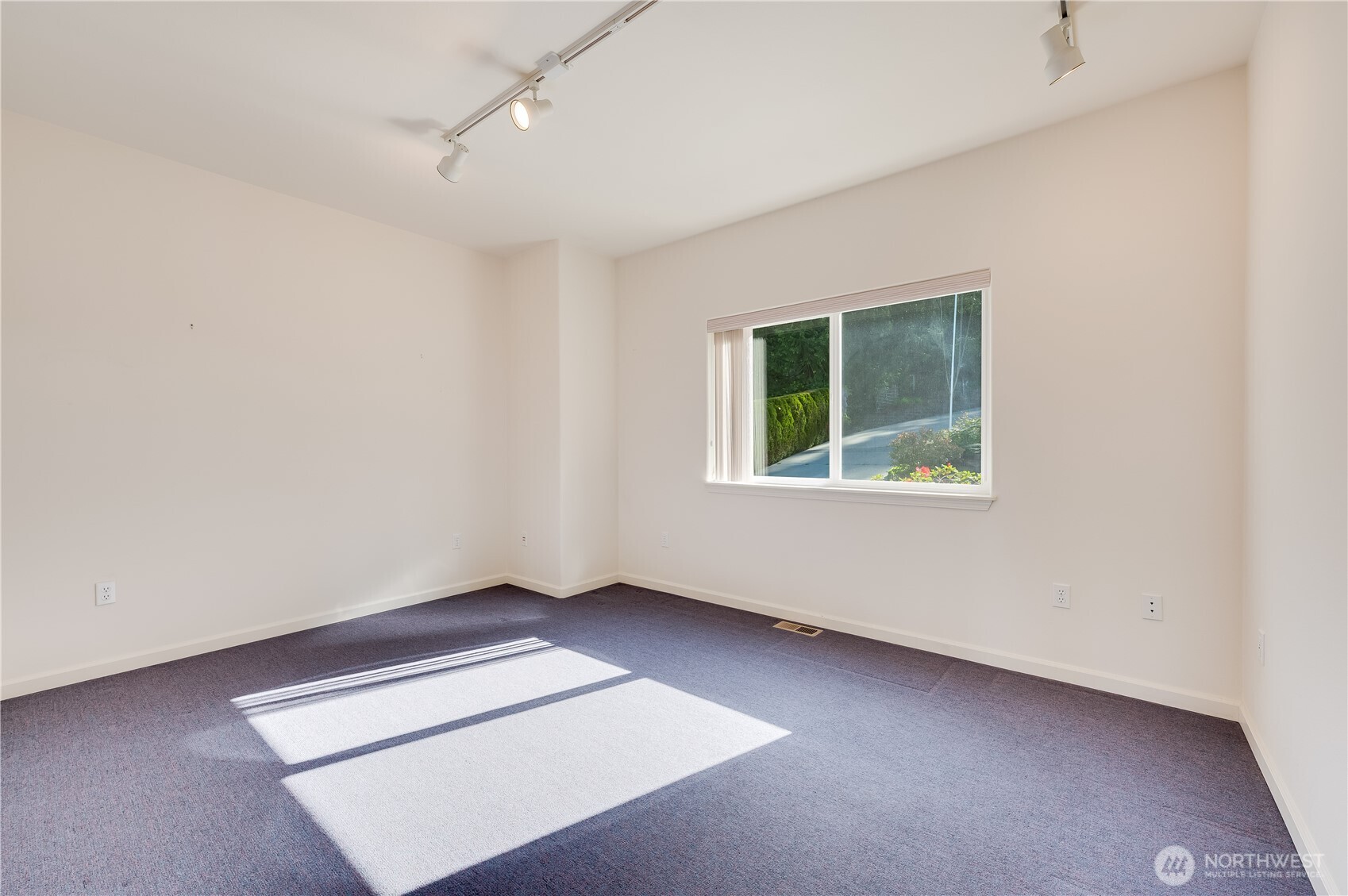 17340 Maple Lane , La Conner, WA 98257