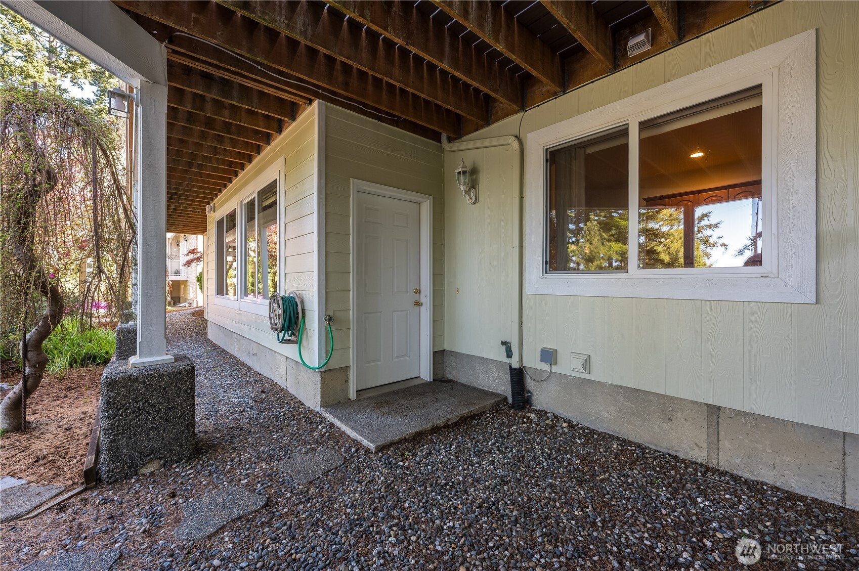 17340 Maple Lane , La Conner, WA 98257