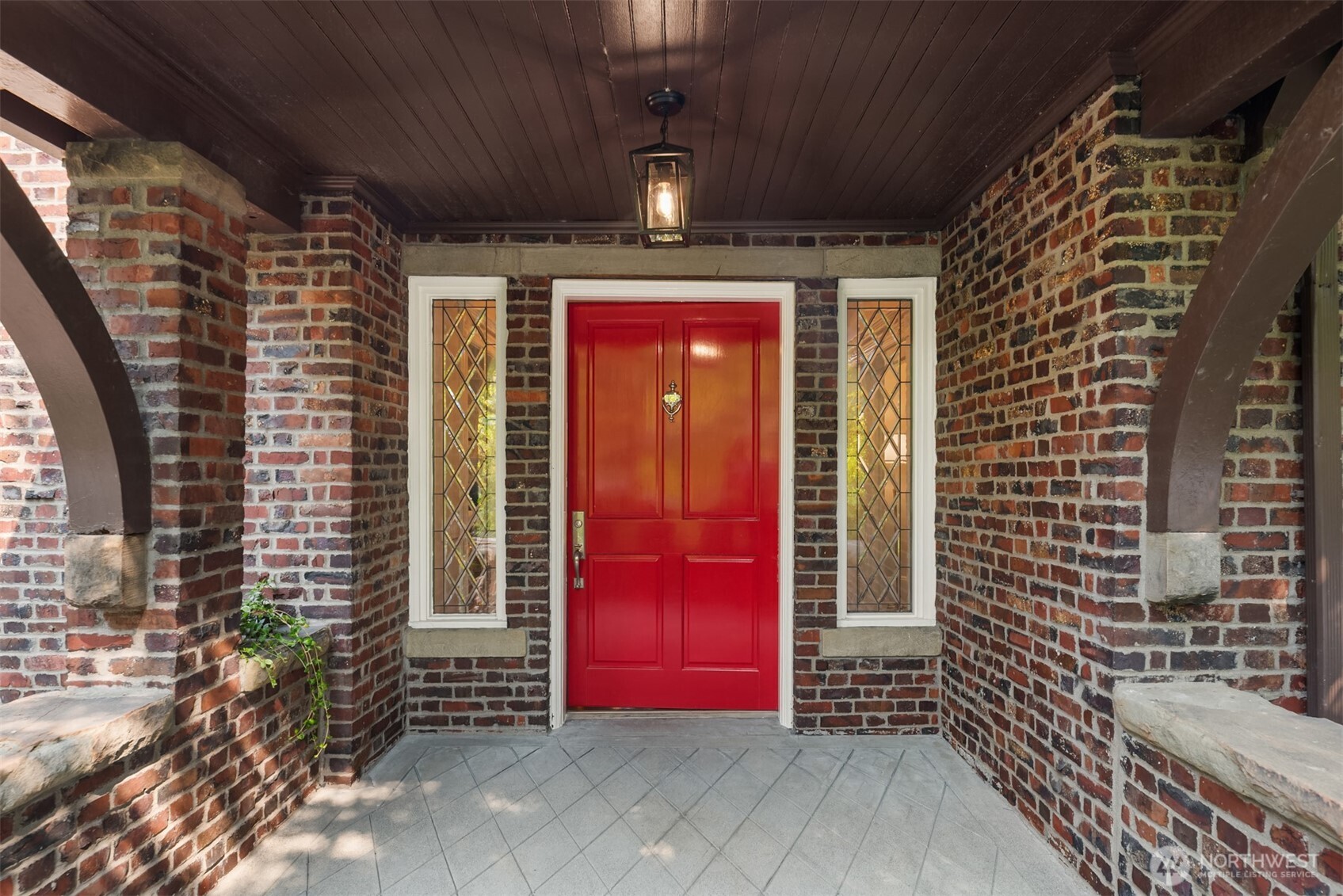 718 E Aloha Street #10, Seattle, WA 98102