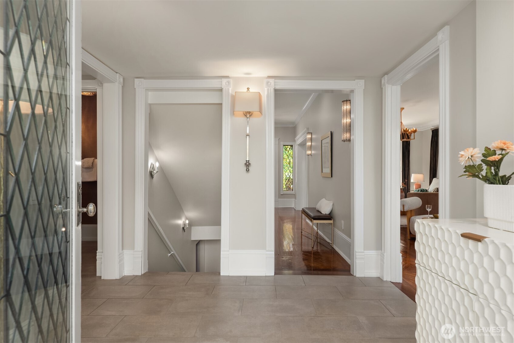 718 E Aloha Street #10, Seattle, WA 98102