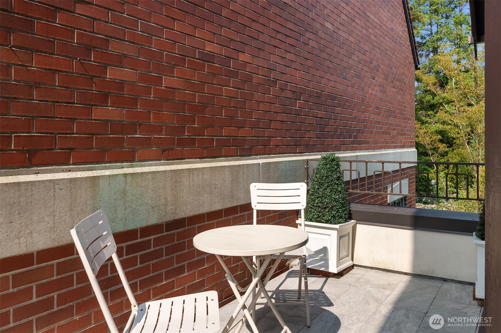 718 E Aloha Street #10, Seattle, WA 98102